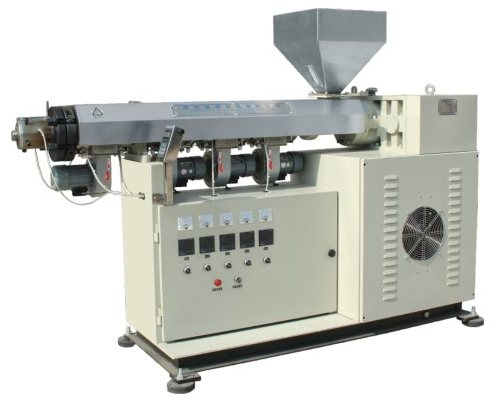 Machine d'extrudeuse de tubes en plastique PVC entièrement automatique
