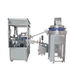 Machine de tampographie avec couvercle de protection et baril de seringue
