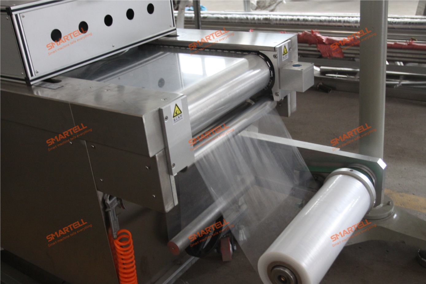 Machine d'emballage sous blister souple pour seringues SMARTELL SMT‑4420, application médicale, facile à utiliser et productivité élevée